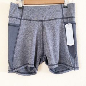 Daisy Fuentes Woman’s Charcoal Grey Biker Shorts